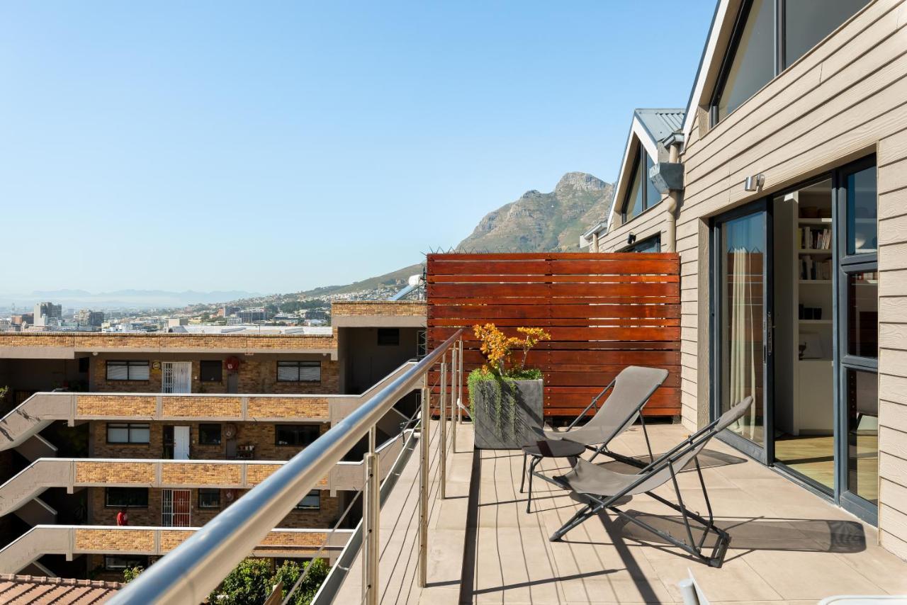 Burnside 302 * Cape Town